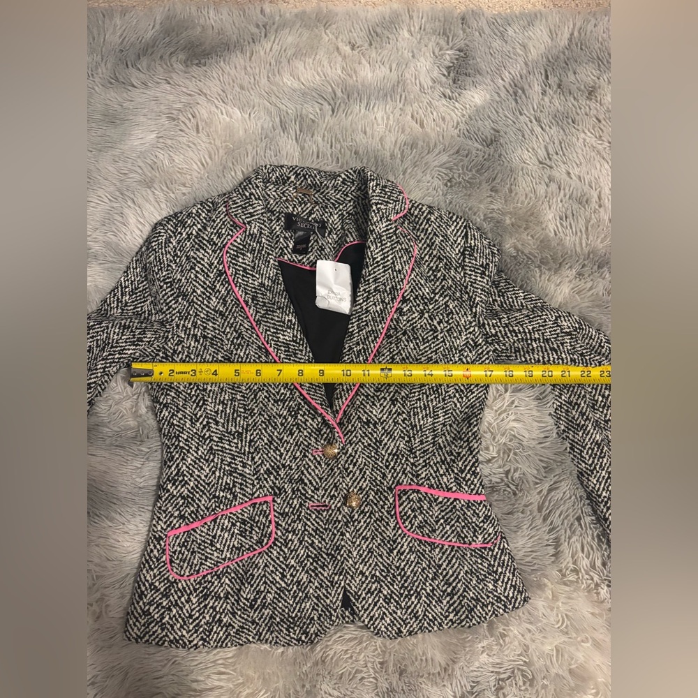 NWT Victoria’s Secret Black and White Blazer with Pink Trim - Picture 6 of 7